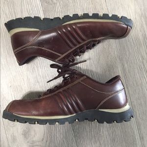 Vintage Brown Sketchers Sneaker, size 8